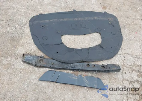 2016 Hyundai Sonata Hybrid Limited z USA, uszkodzony, nr VIN KMHE34L13GA017321